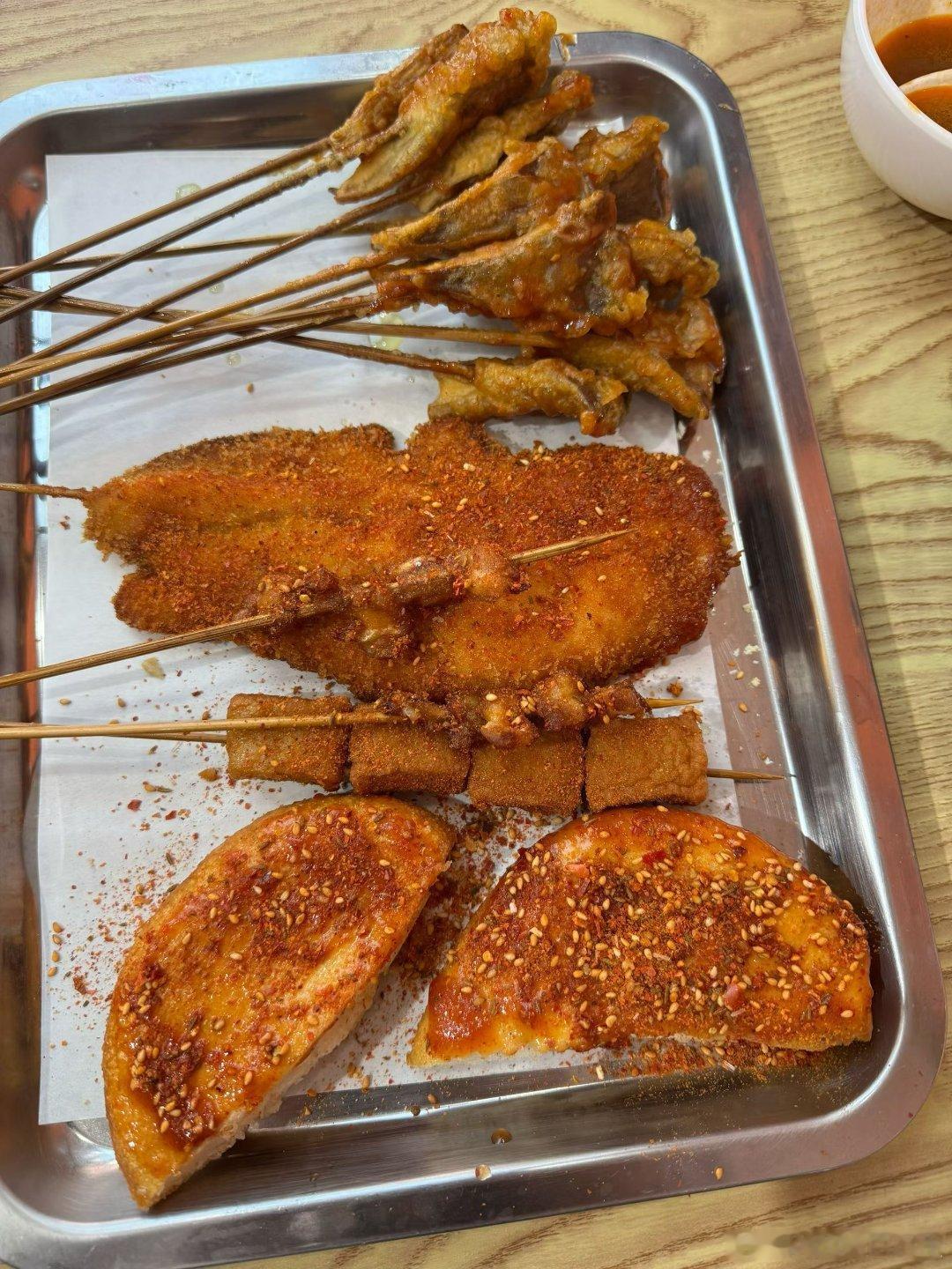 又是热量超标的一餐，快过年了，谁还不长点儿肉呢