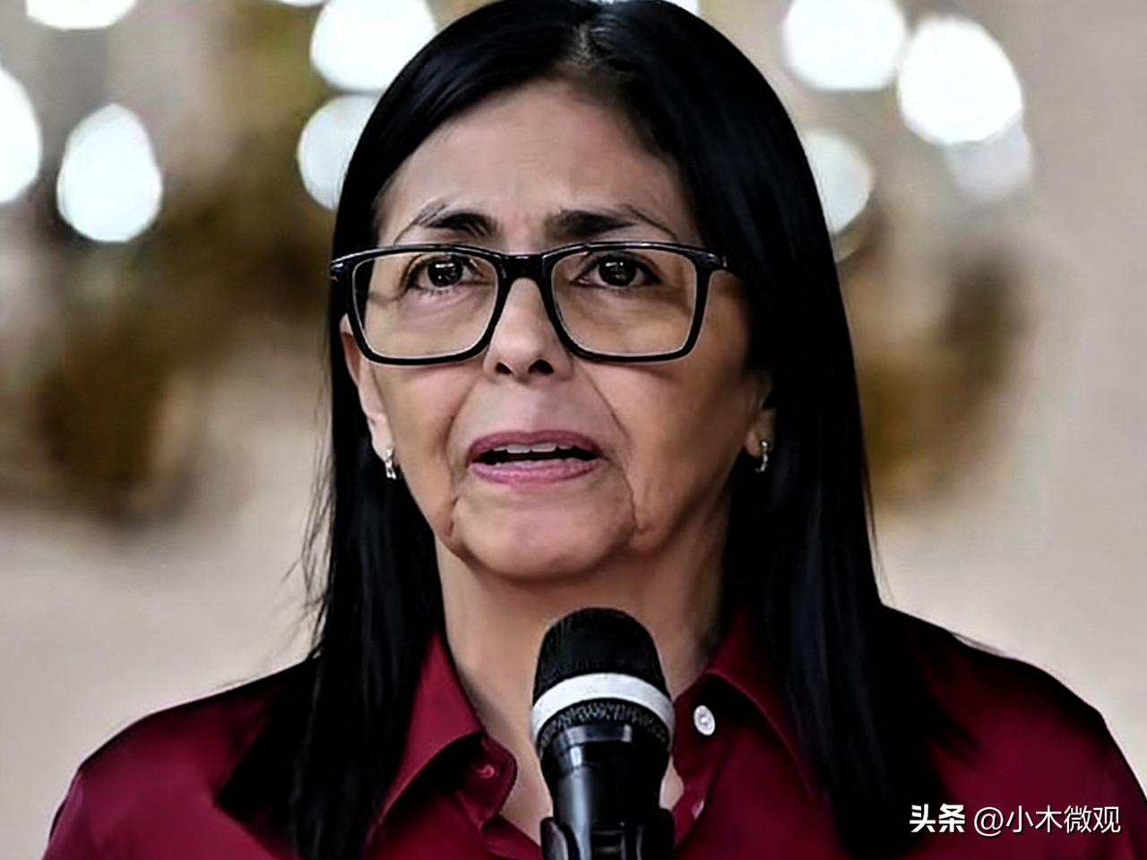 委内瑞拉还是向美国“俯首称臣”了？
委内瑞拉代总统德尔西·罗德里格斯说：和美国摒