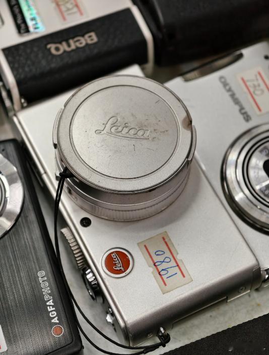 多款相机价格暴涨近10倍 CCD又卖不出去了？？？咱就说，随手拍这一块，哪个旗舰