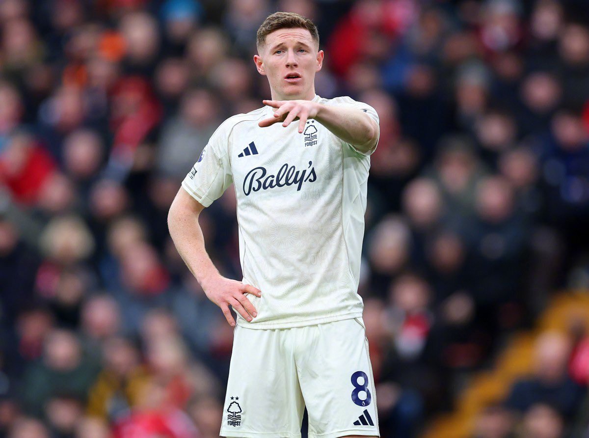 📢 最新消息：如果曼联决定引进埃利奥特·安德森，他们将尝试在世界杯前完成交易。