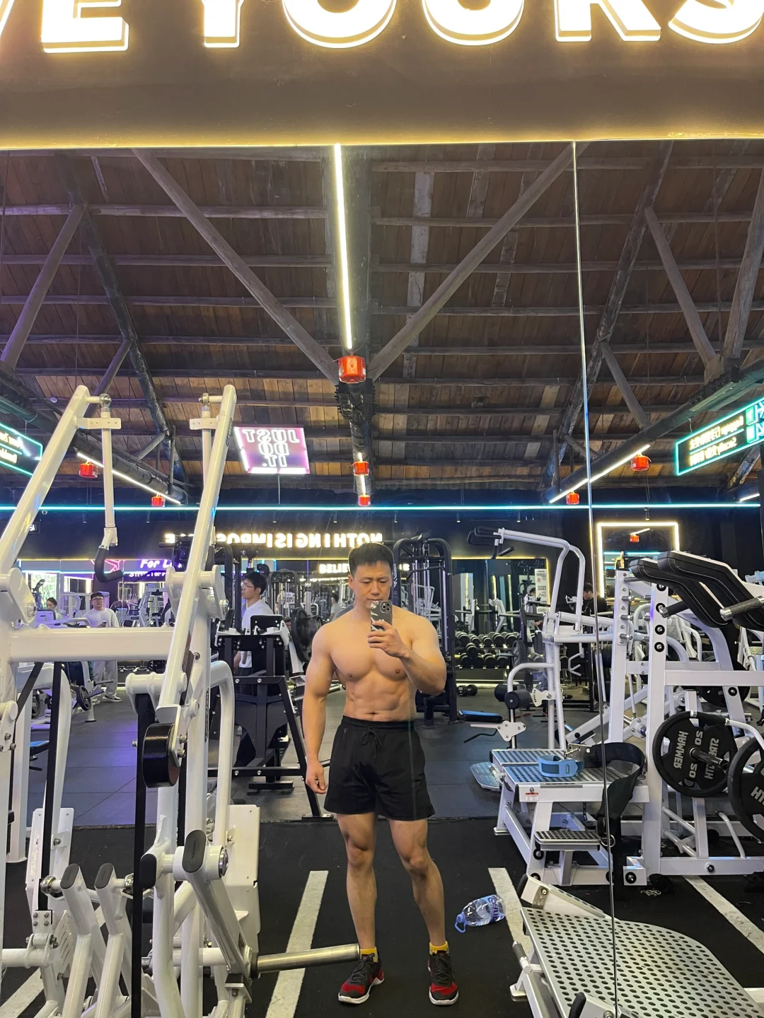 勇猛精进啊 朋友们 沙拉真好吃😋