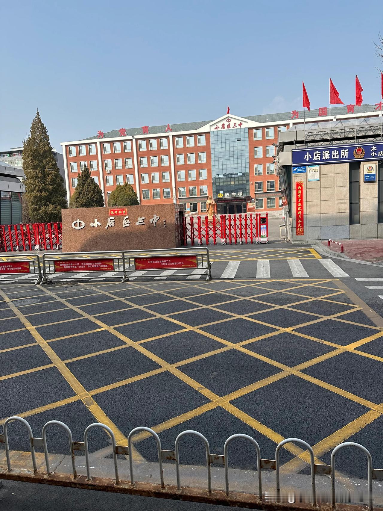 最近家长们问的比较多的就是小升初的Dk了，各路大神粉墨登场都在组织，家长们看的是