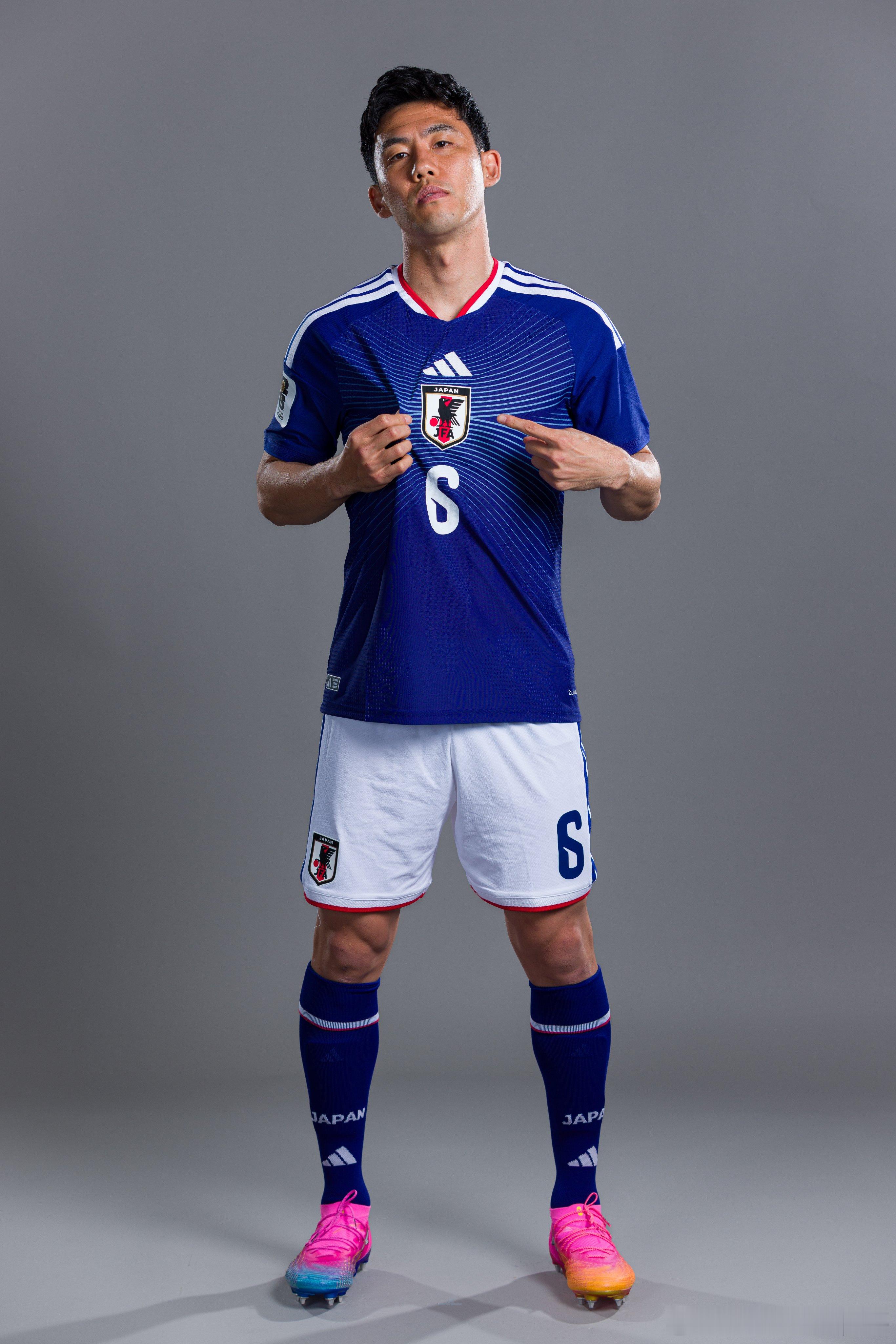 日本队长因伤退出世界杯 🇯🇵日本队长远藤航宣布因伤退出世界杯，町野修斗紧急补