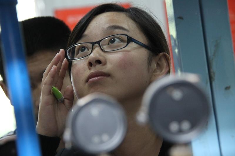 小中专比985金贵，2000年以前的小中专【初三毕业考的】，特别是农村地区的，考