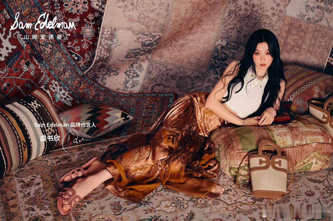 虞书欣  ✨虞书欣云初✨虞书欣虞书欣｜虞书欣云初令她，拼尽全力挣脱无限命运循环，