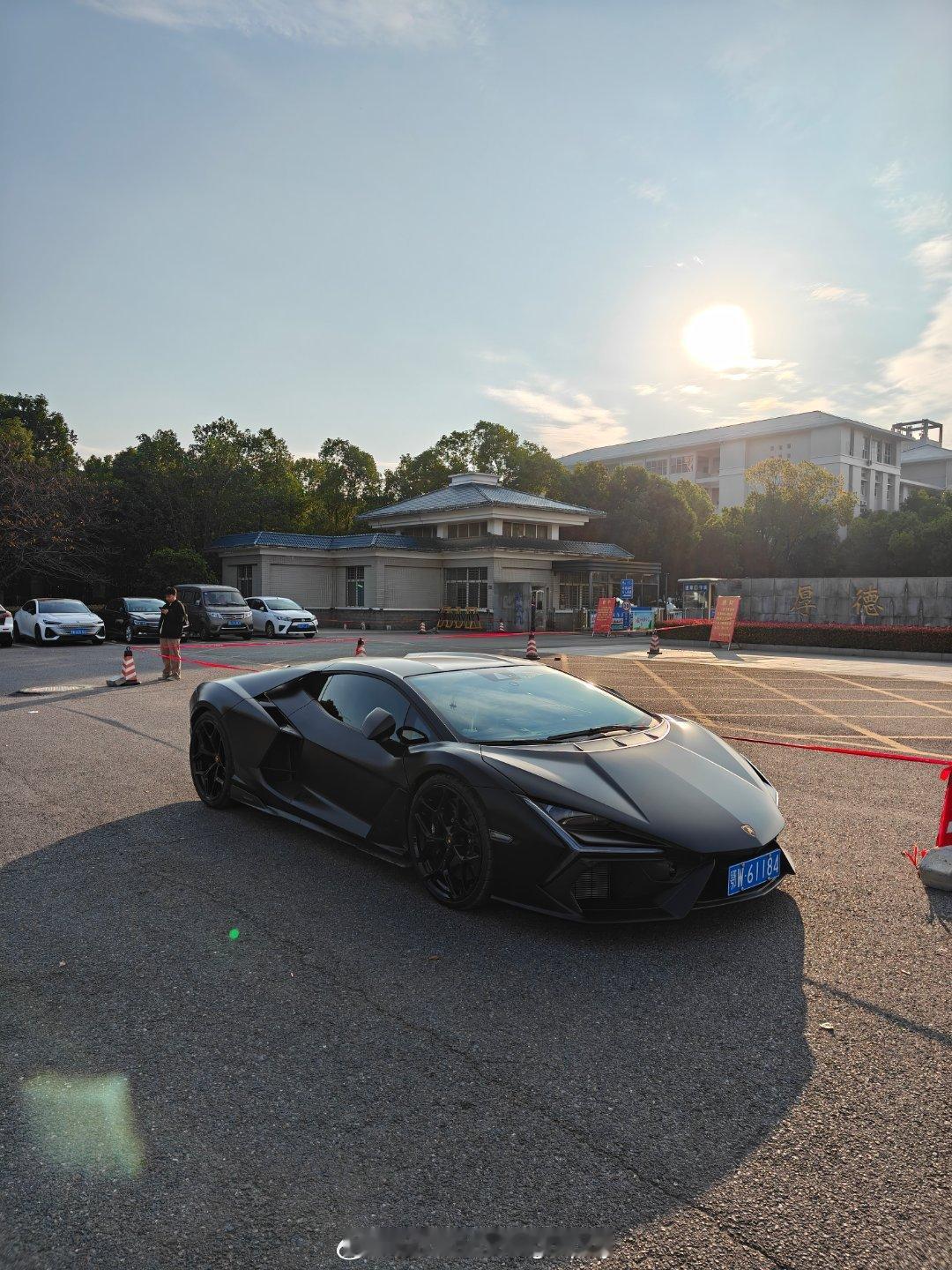 武汉首台revuelto 