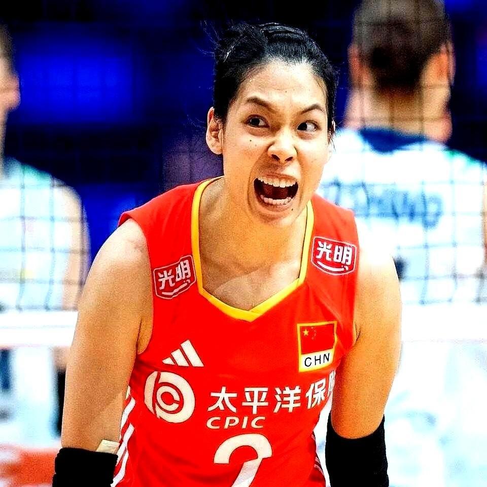 让她先飞一会儿吧

刷到个消息，说庄宇珊在意甲的一传，已经把朱婷甩在身后了？
