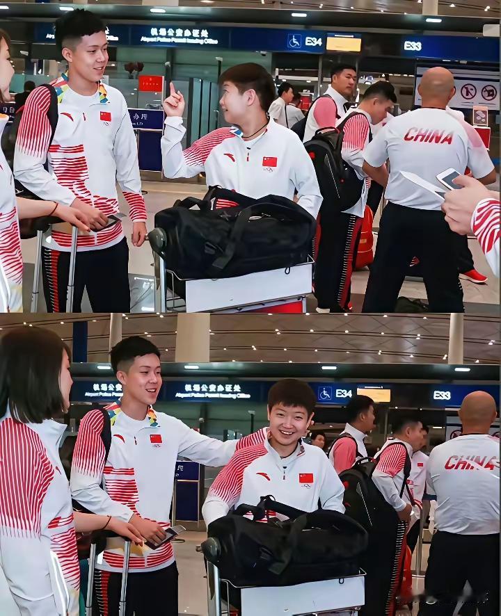 说着笑着
就长大了

打着闹着
就长大了

拼着搏着
就长大了

嗔着怨着
就长