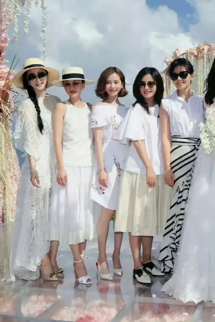 娱乐圈再不可能出现的同框…… 