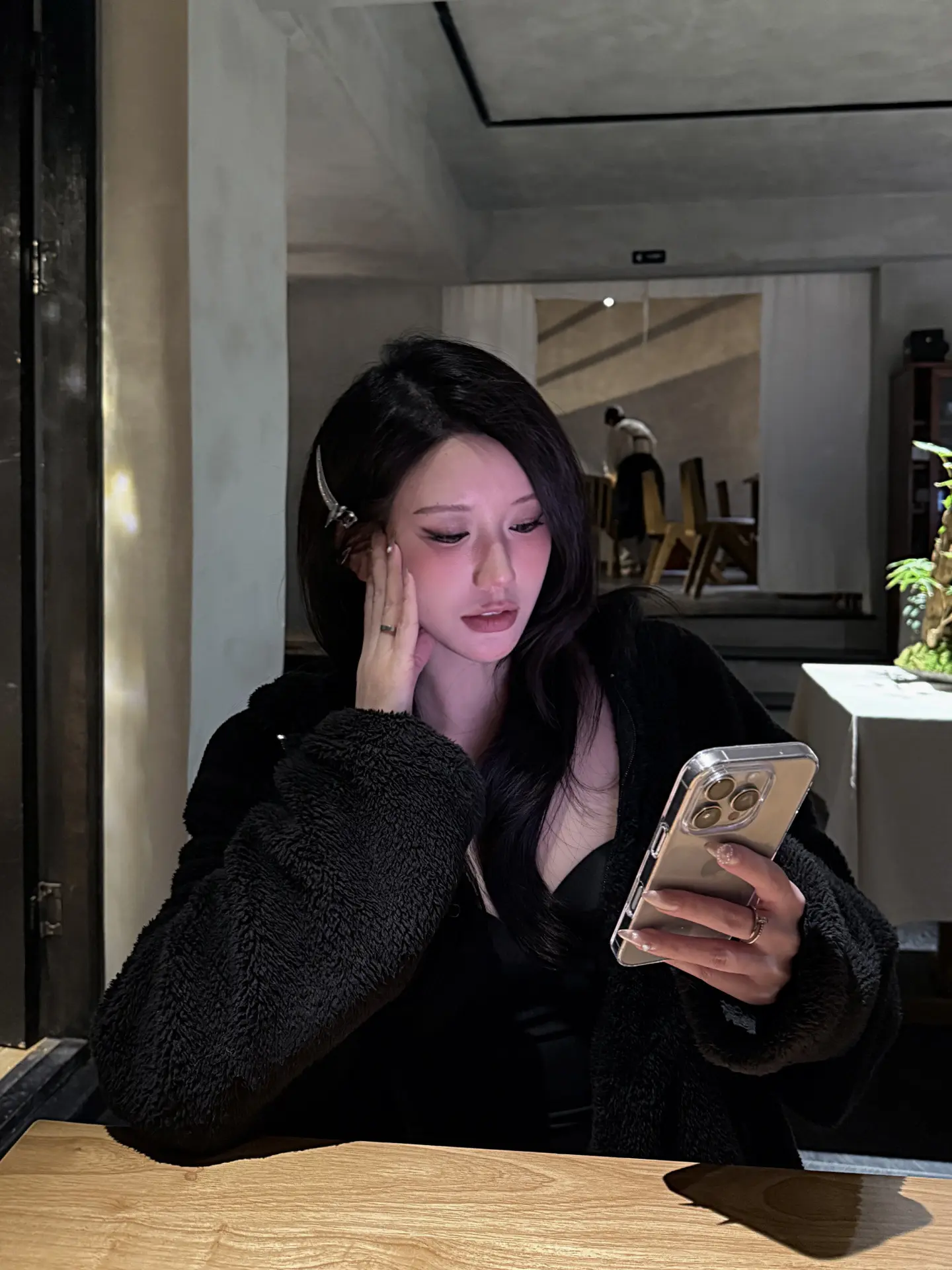我啊比较玄学 认为整容会影响我命格 怎么还有傻子说我鼻子歪 是不是不相...
