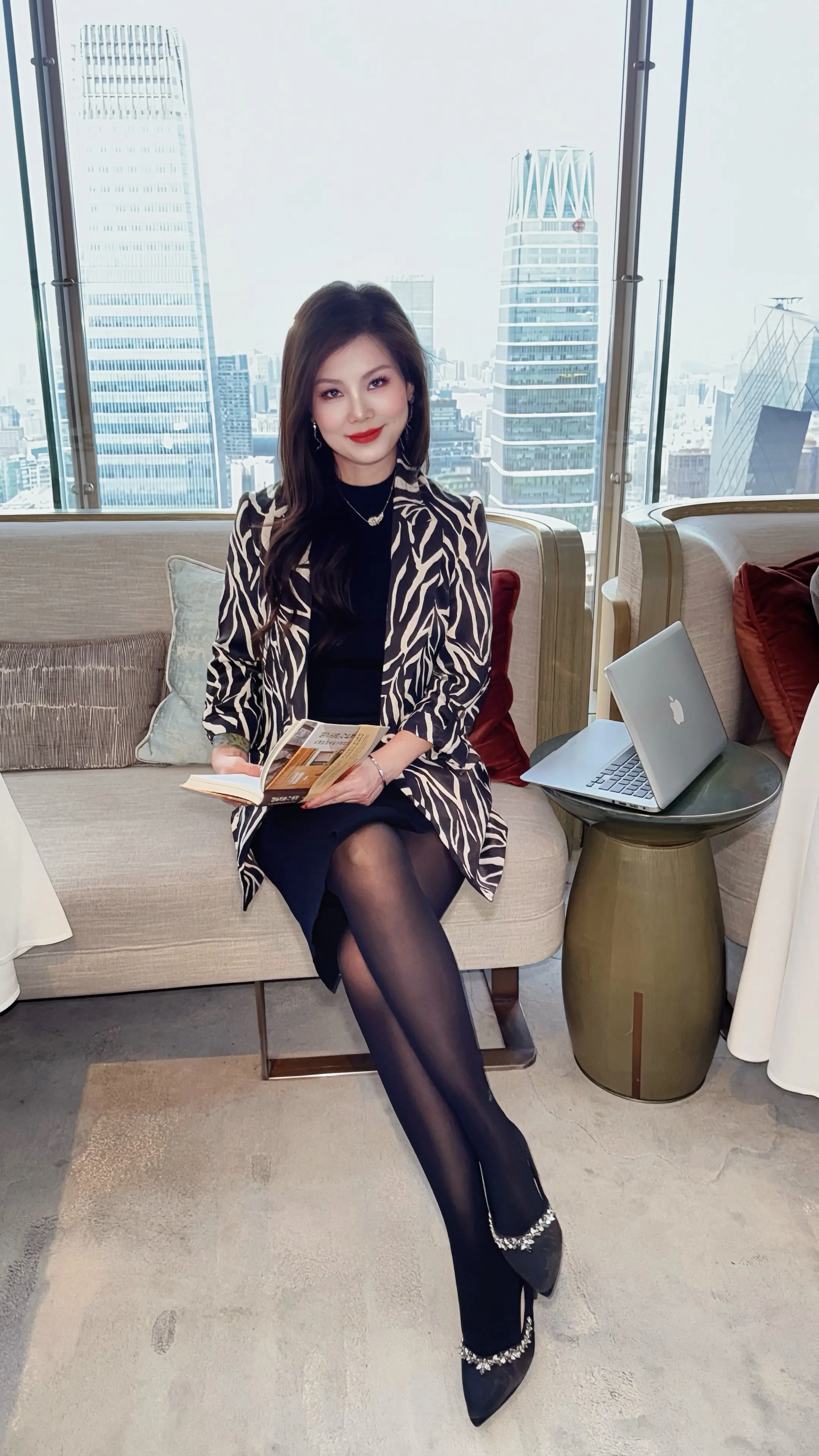 北京也有属于我们的曼哈顿 车水马龙是日常，披星戴月是常态。 职场一路升...