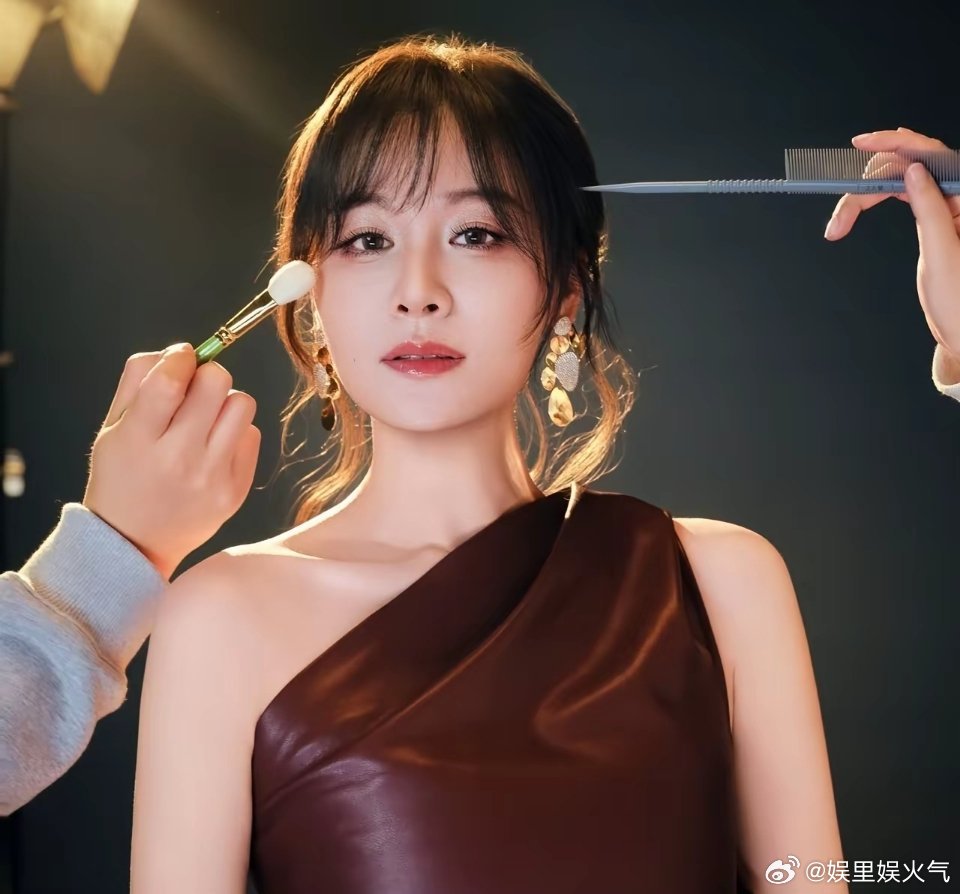 浪姐成团夜，最让我意外的是，叶一茜竟然成团了，明明她在整一季浪姐里面，根本没有什