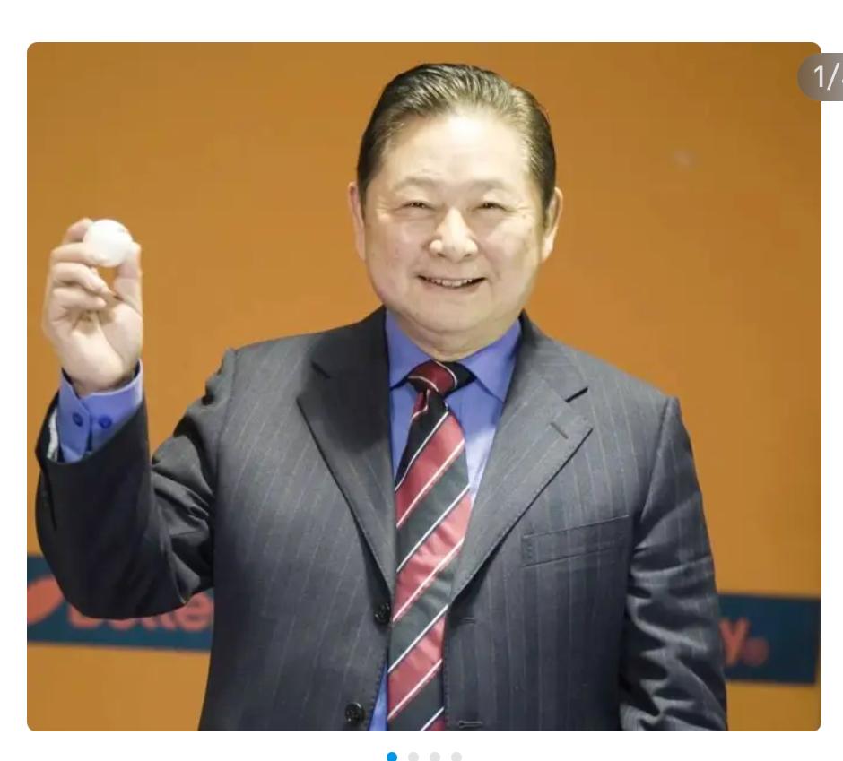 2013年庄则栋去世，体育界的乒乓球队友没有参加告别仪式。
庄则栋当年的队友：
