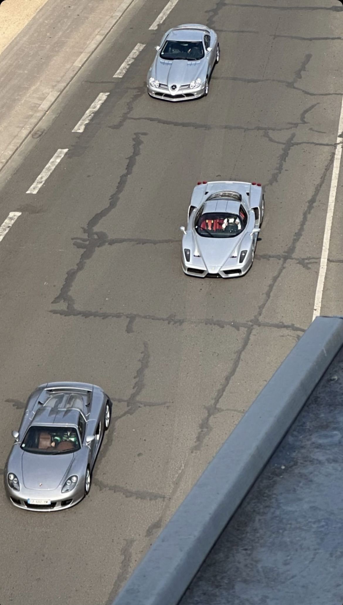 《平平无奇的三台车》 ​​​