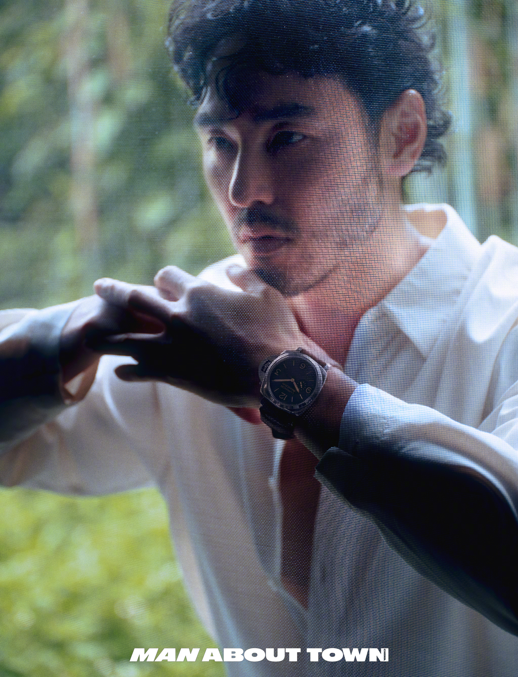 阮经天登上《Man About Town》中文版最新一期封面，演绎 「The N