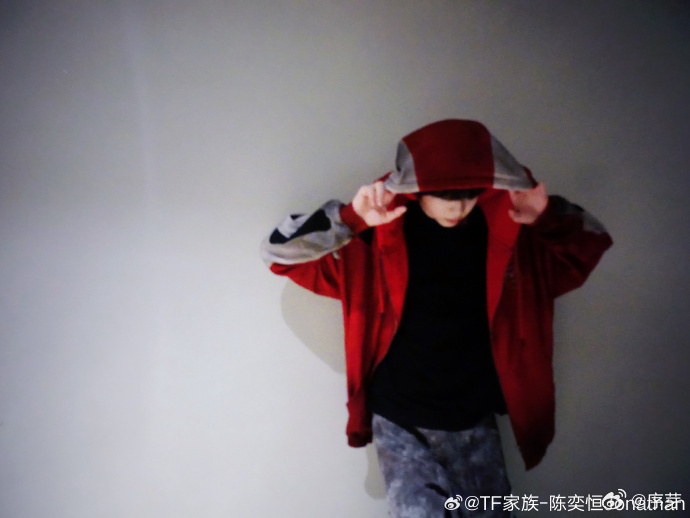 陈奕恒要让你们看到最好看的我一直都觉得你是最好的，不只是出众的外貌和扎实的实力，