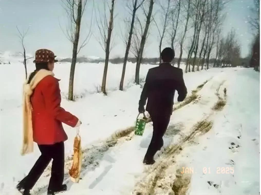 回家的路即轻松又艰难，近在咫尺又远在天边。但是也挡不住回家的脚步，因为家里有老婆