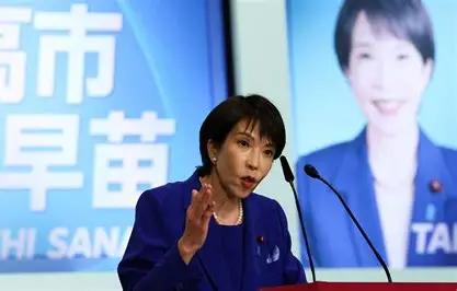 日本首相高市早苗这回算是结结实实碰了一鼻子灰。她刚在千岛群岛归属问题上大做文章，