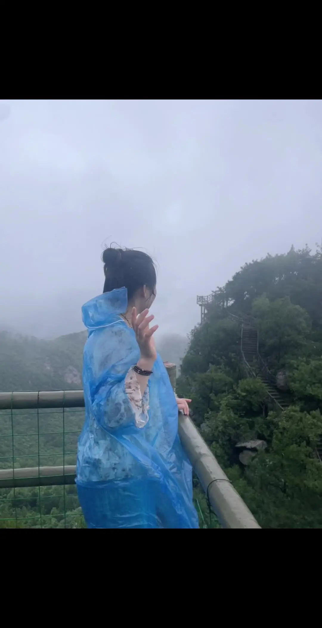 人间大雨滂沱遗憾的何止你我!