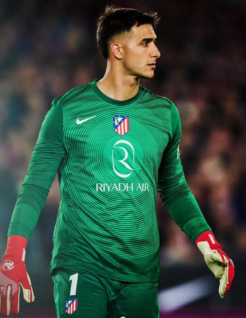 🧤胡安·穆索将首发出战明天凌晨马竞对阵巴萨的比赛。胡安穆索关注阿根廷球员马竞