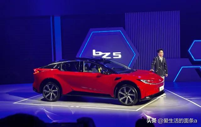 丰田真是把中国人研究透了！
要性价比——锋兰达、雷凌、卡罗拉做到了;
要家用MP