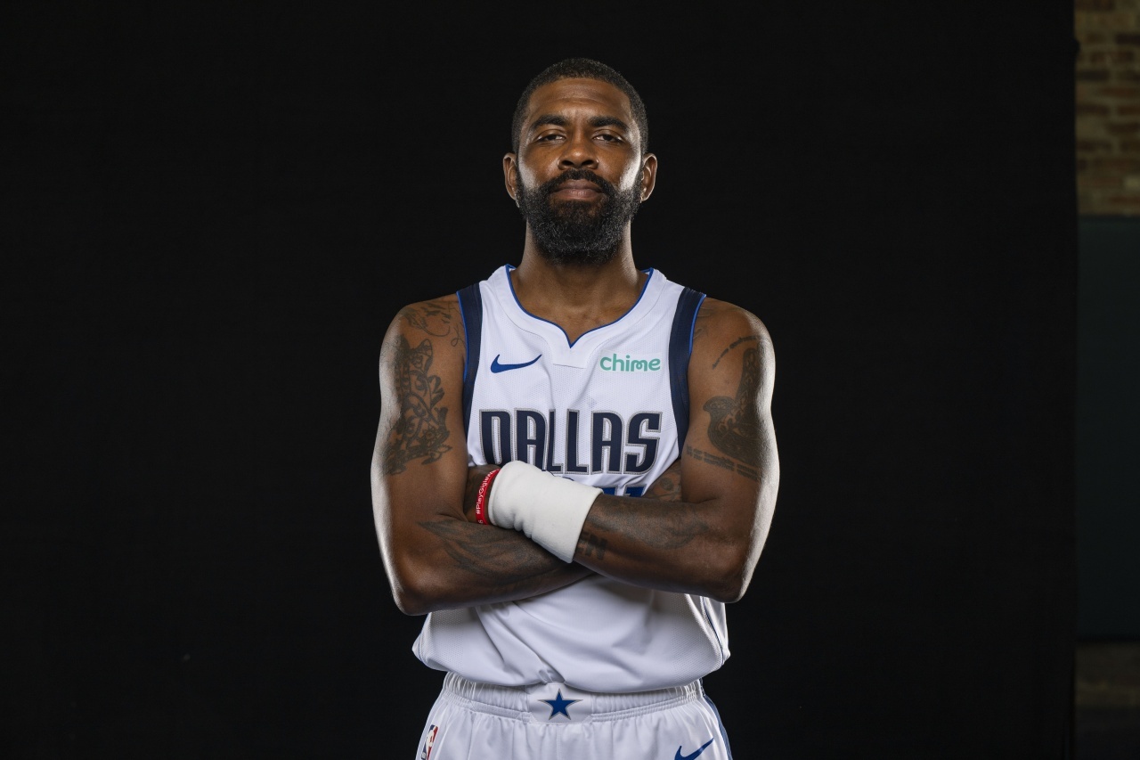 谈及欧文￼本赛季在场下扮演的角色，基德表示：“对欧文来说，他不只是当个教练那么简