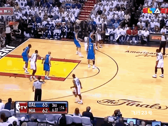 巴里亚为什么叫“波多黎各一座山”？
下面回顾一下身高1.78的巴里亚
勇斗热火抱