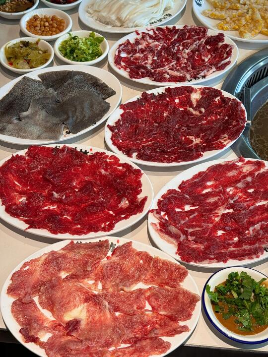 去潮州一定要吃自带🐮屠宰场的牛肉火锅！！
