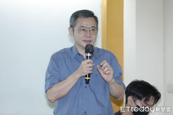 曹兴诚民调：沈伯洋狂赢蒋万安17%
台北市长选战白热化，“台独”富商曹兴诚资助的