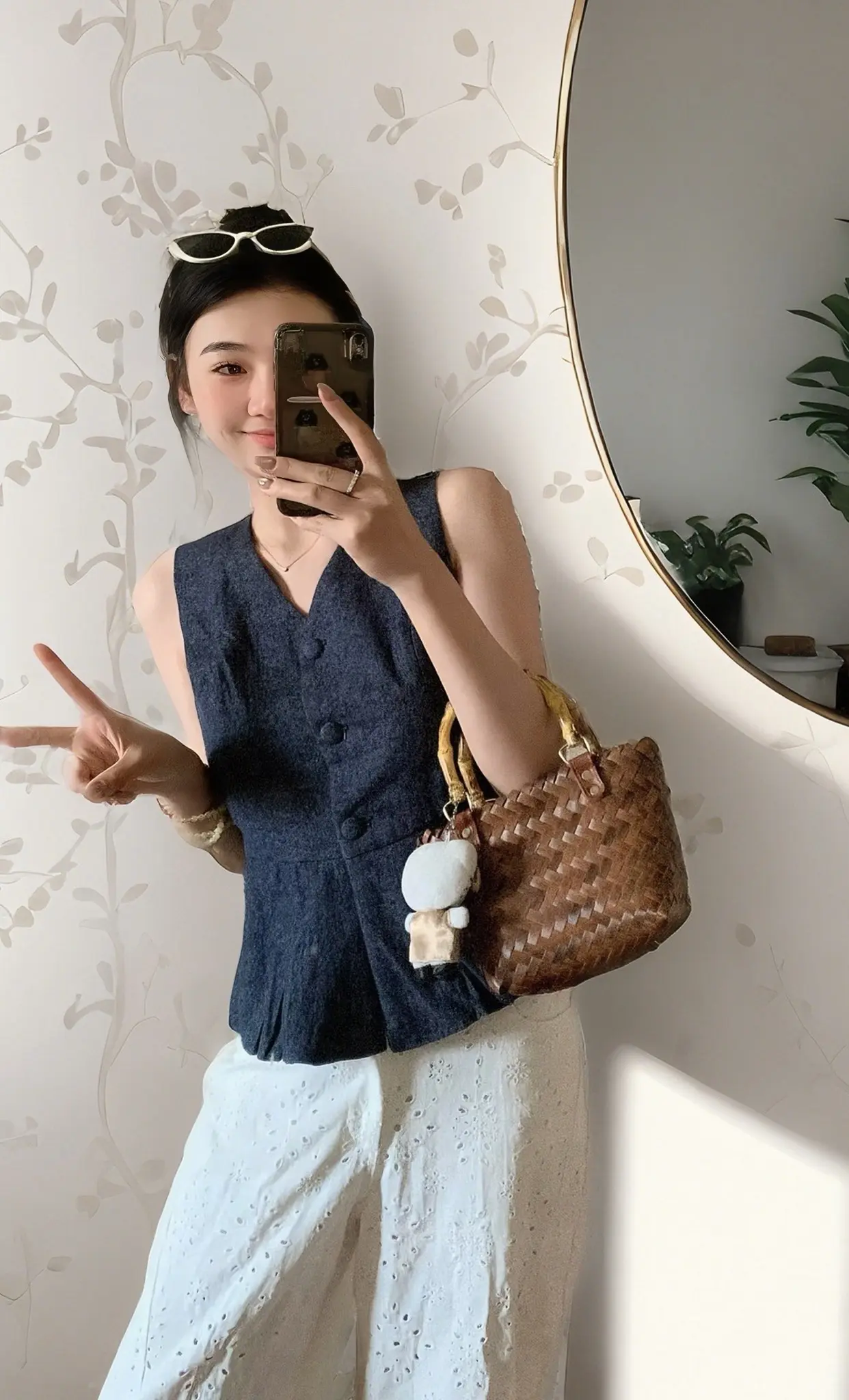 韩系减龄穿搭，超显白。夏天该有的样子