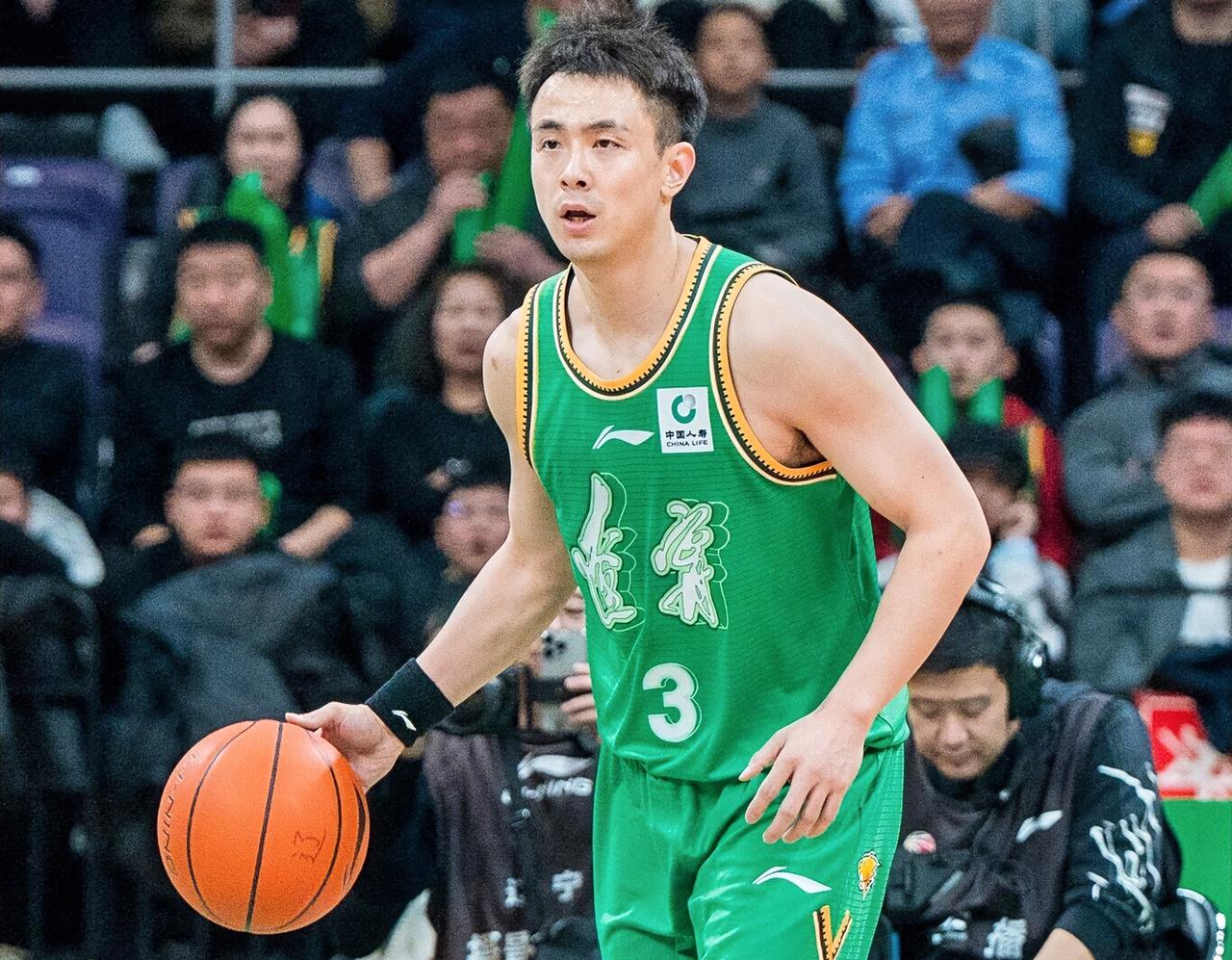 赵继伟：6连胜！豪哥，要是球队早点换帅，我们的排名是不是在决赛区了？？？
付豪：