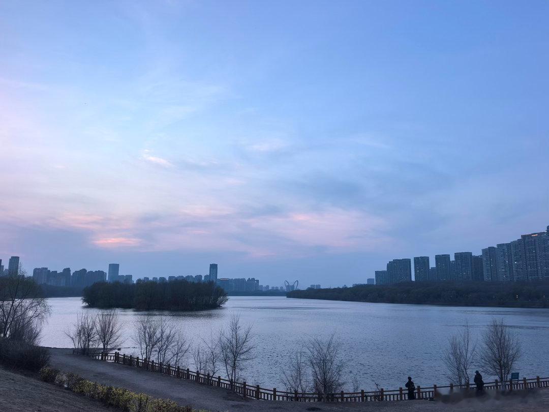 人的想法和感受，真的会随着时间和认知的改变而改变，原来你笃定不会变的事情，会在之