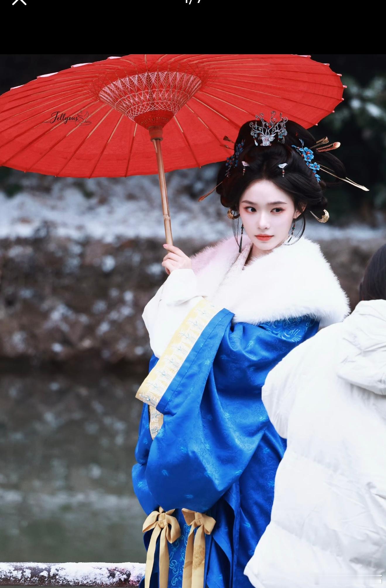 归鸾近身情牵海报归鸾我不会放过归鸾 这糖我嗑了！林允张凌赫的化学反应太绝了～太有