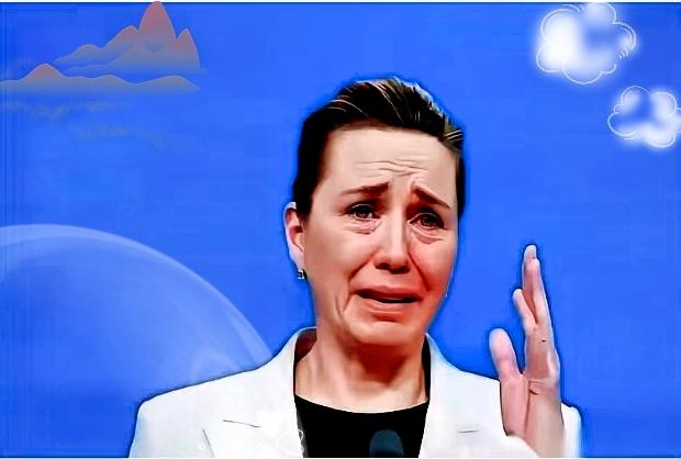 丹麦这回是真懵了。
跟了“大哥”这么多年，指哪打哪，对咱们更是没好脸。

以为捧