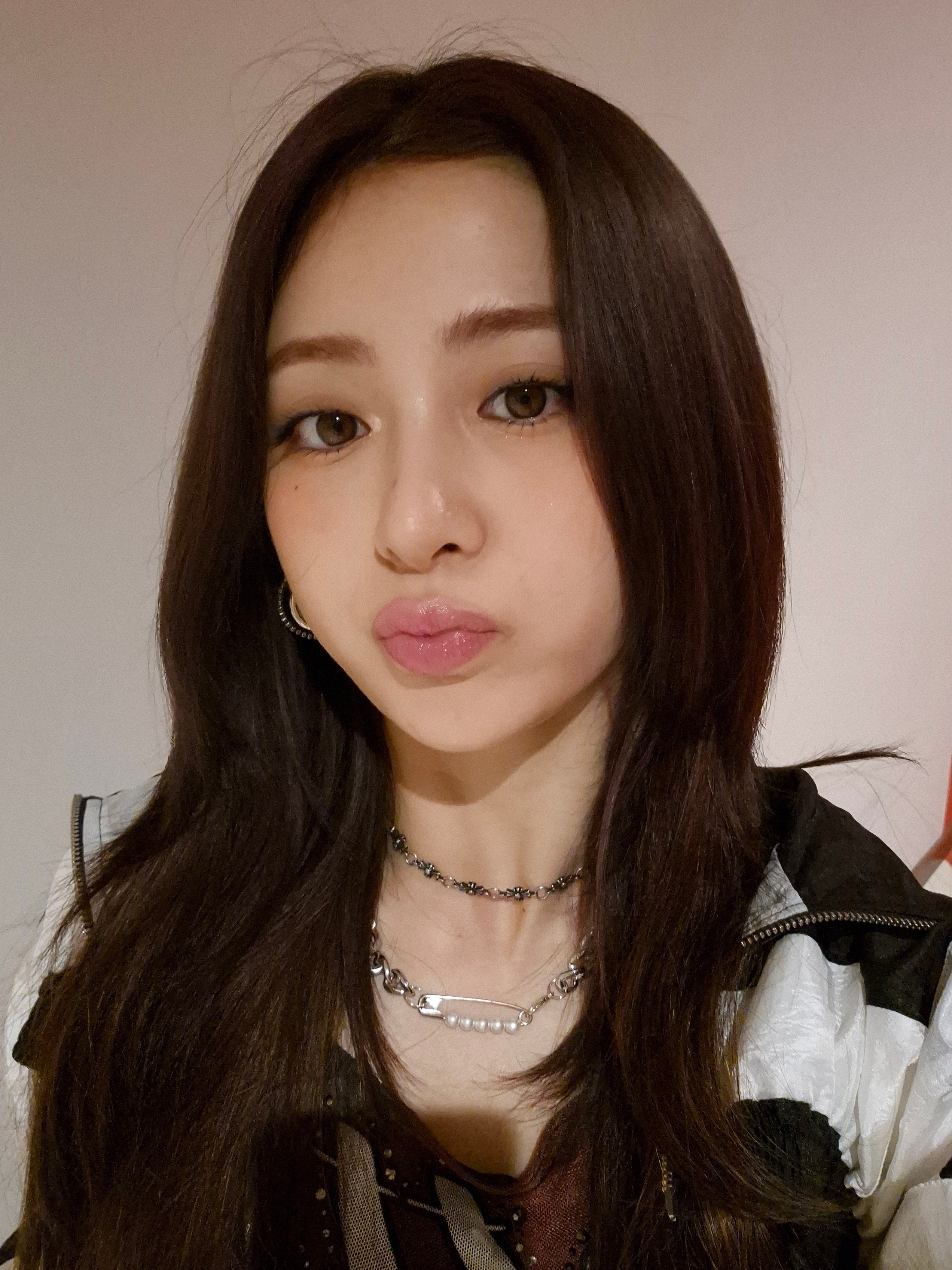 ☺︎ ​​​