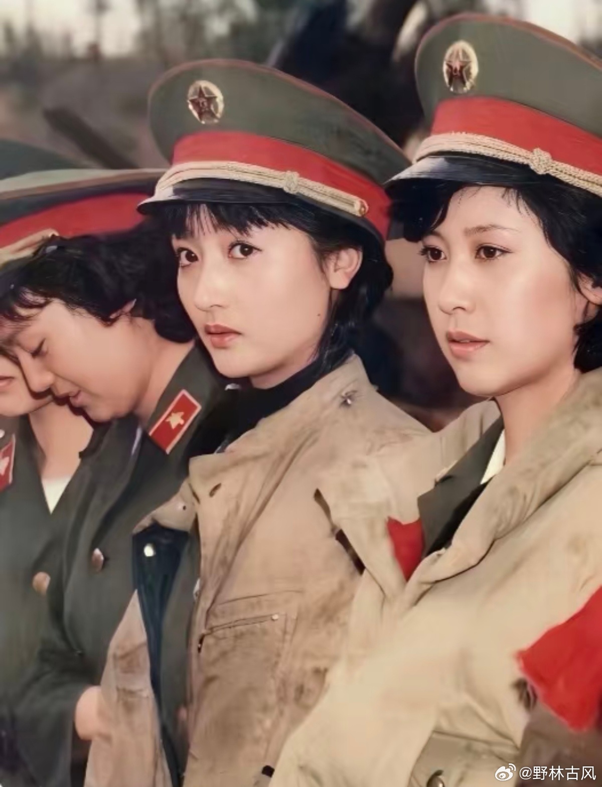 朱琳 老山前线拍摄期间留影 ​​​