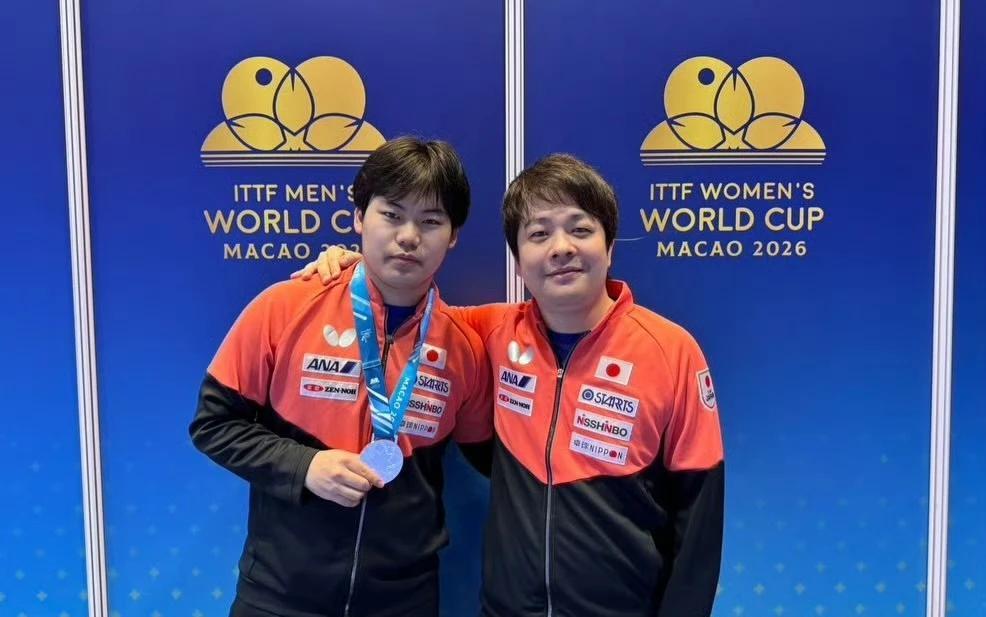 松岛辉空也发动态了，
 
他表示，这次世界杯我成功拿下了银牌，虽然没能夺得金牌，