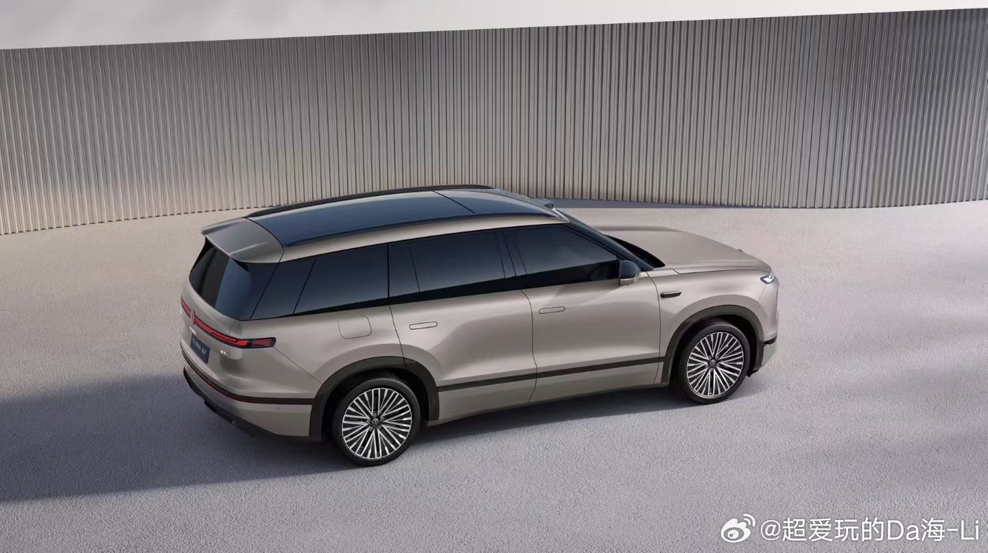 上汽大众ID.ERA 9X的亮相总算没让人失望，所谓“中德智慧美学”这回不是空口