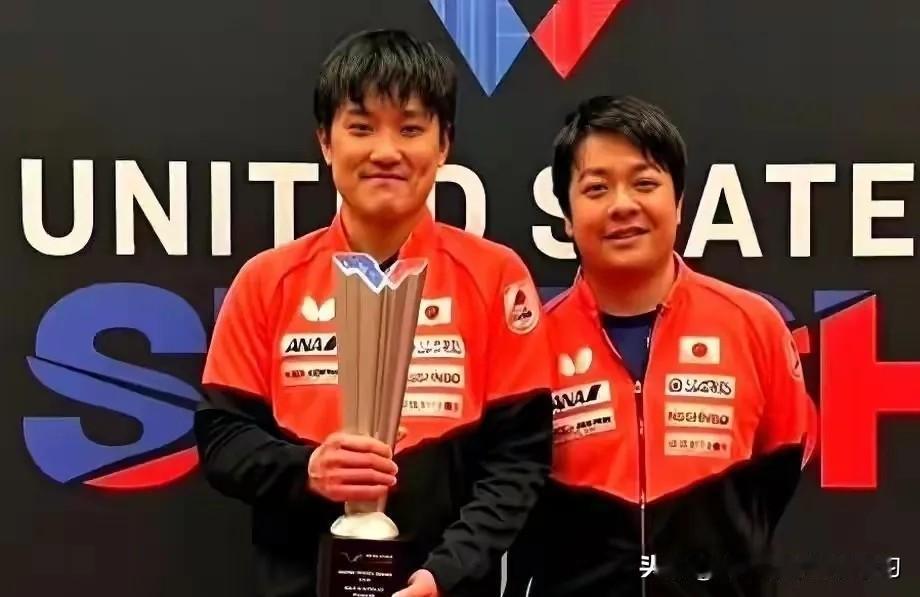 日本队输球，主教练岸川圣也赛后鞠躬道歉，可转脸就把矛头对准了张本智和。他直言，张