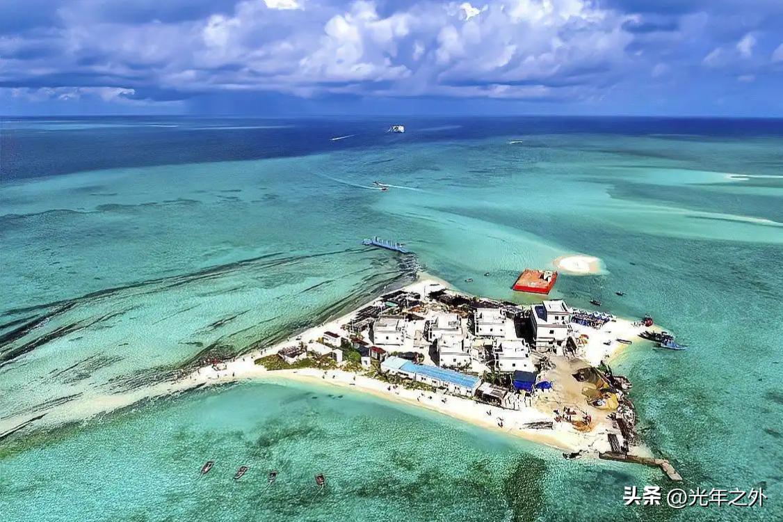 6月9日，菲律宾又在南海刷存在感，大肆炒作黄岩岛海域的浮动设施。菲军方总参谋长高