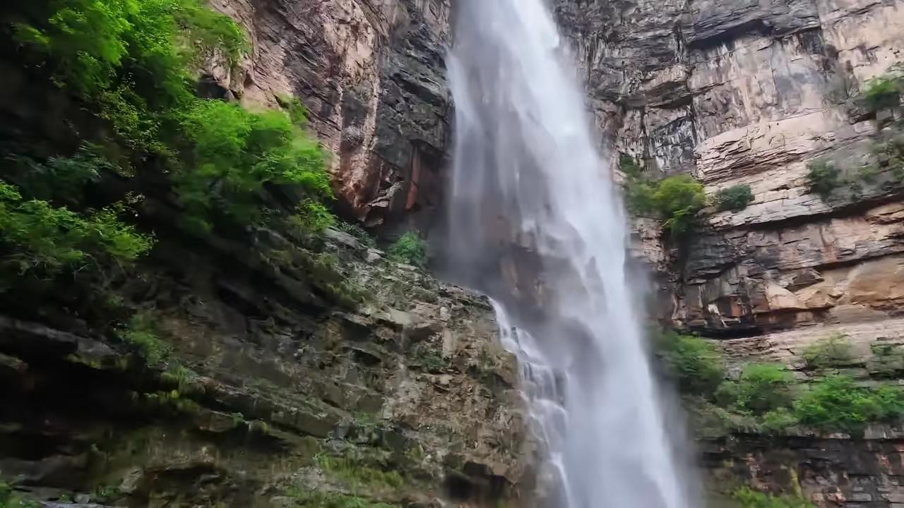 南太行遇难女孩程梦圆昨天已经离开，
时候大家才知道这是一个大山里长大的孩子，
山