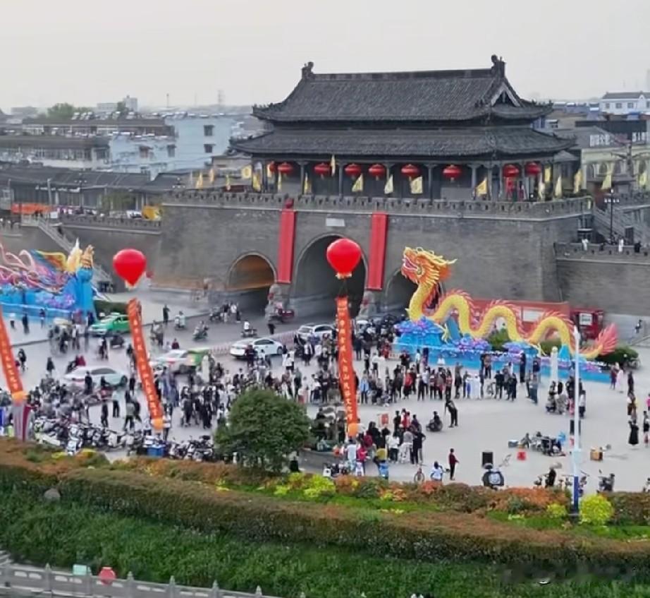 合肥市民国庆假期可以花费10块钱穷游寿县古城，这是最便宜的交通方式
国庆长假马上
