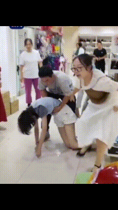 没想到央视力挺:“大起胆子弄，这是救人！”重庆，一女孩喝奶茶太着急，被珍珠噎住了