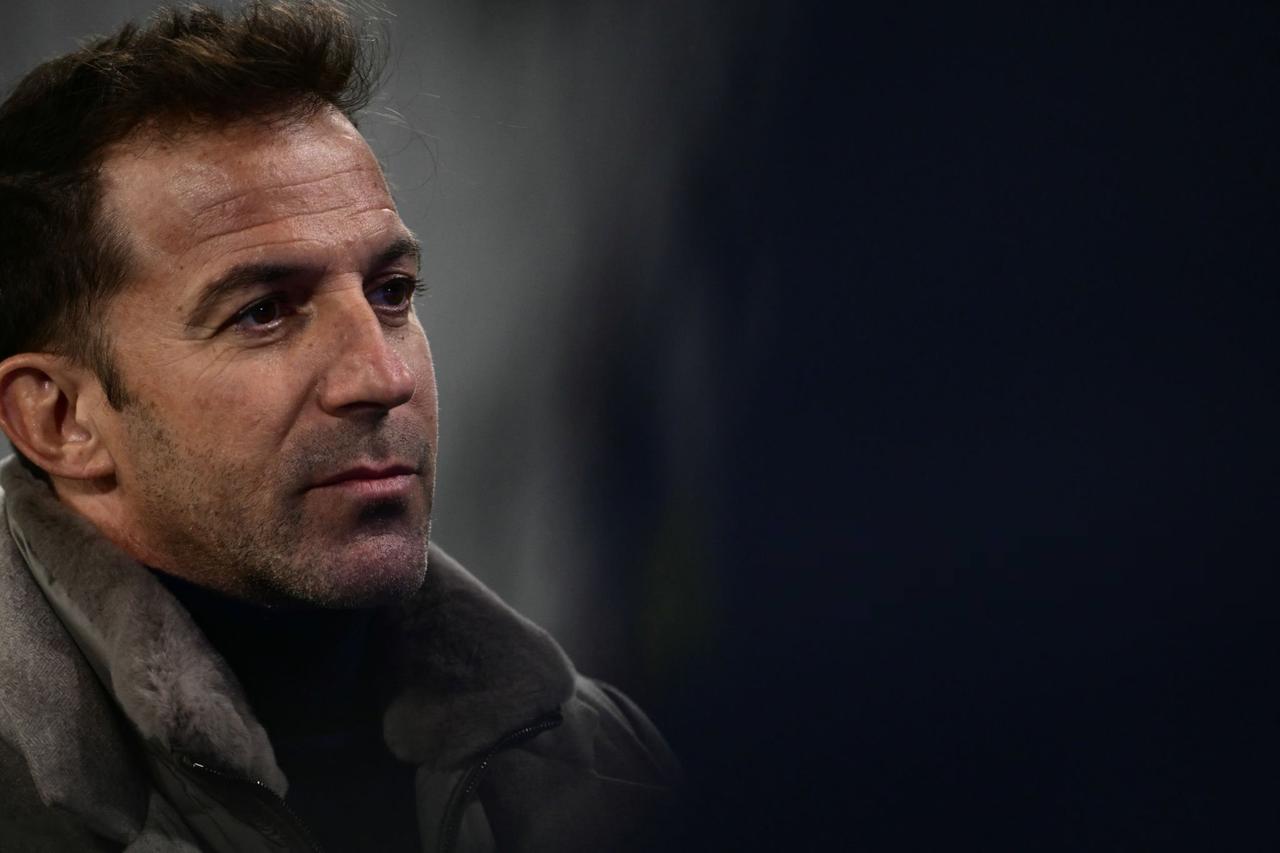 德尔·皮耶罗再谈意大利连续三届无缘世界杯：

“意大利的出局，我们所有人都感到悲