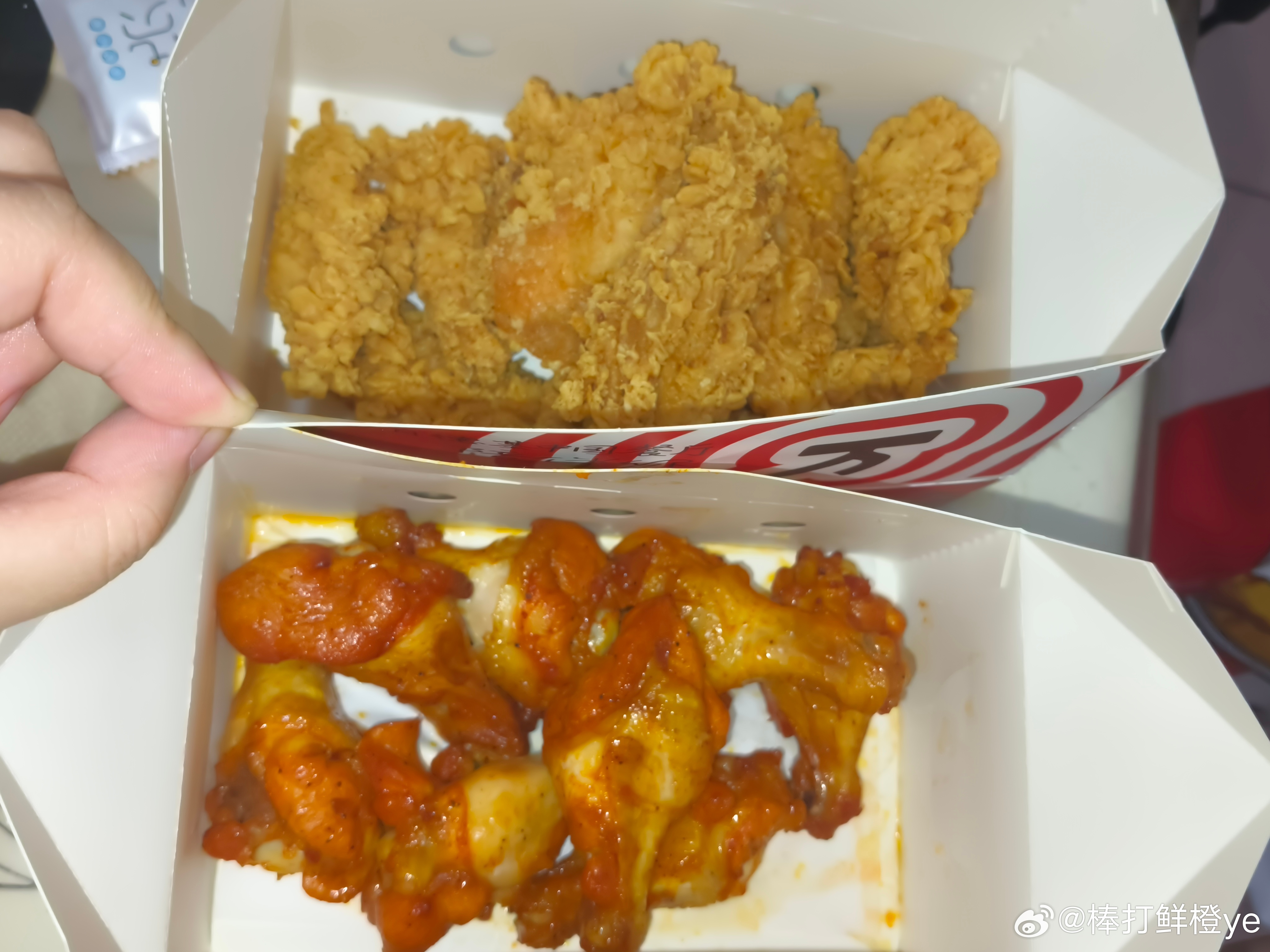 准备边看婆娘直播边爽吃 