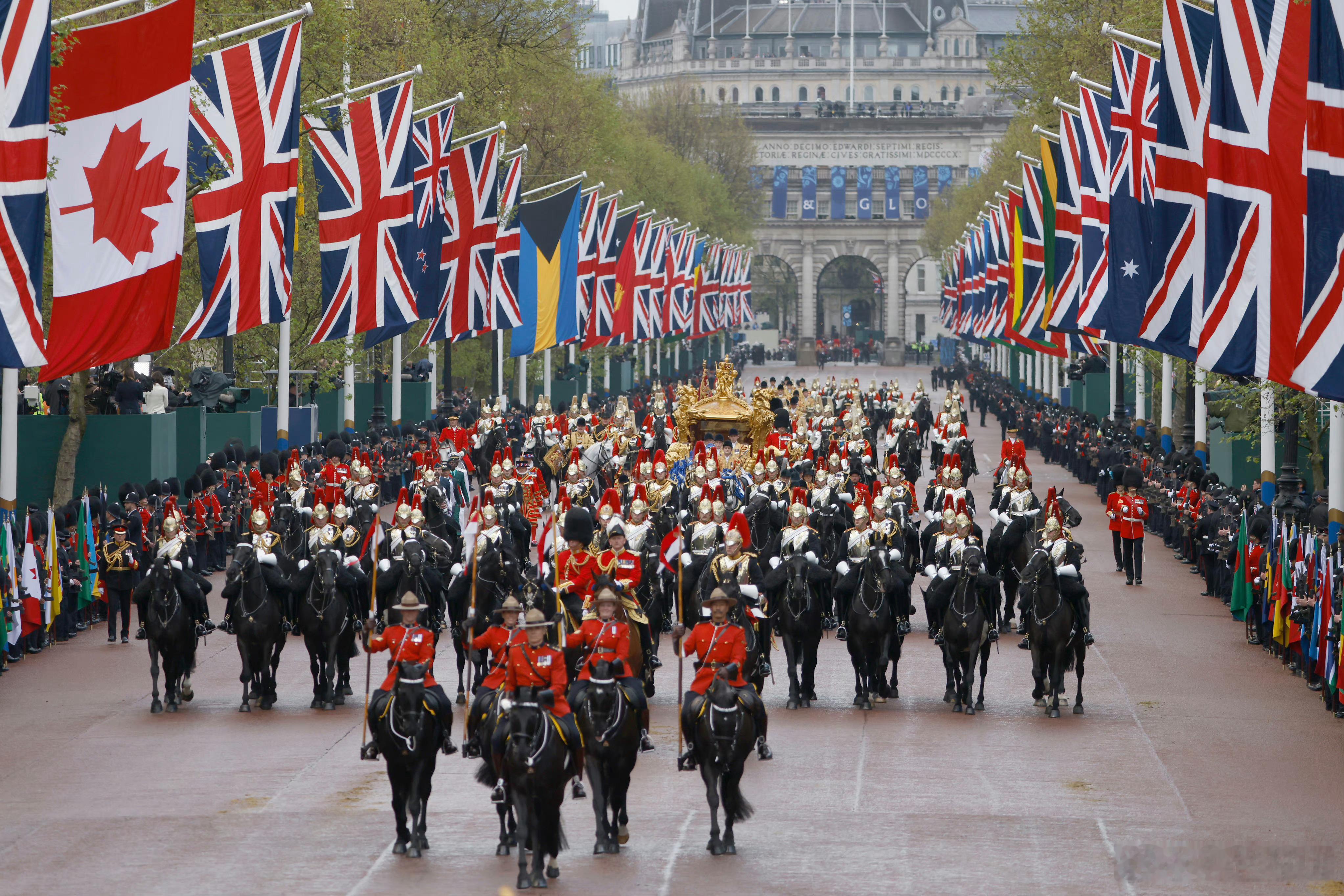 英媒称，英国官员开始担心与俄罗斯缺乏军事联系，原因是俄罗斯驻英武官在两年前遭英国