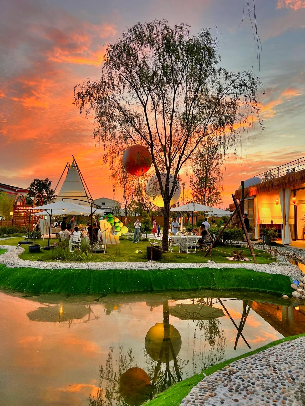 如果你也喜欢日落·就当我们见过面了🥰
来禧合院看日落吧 在秦岭山脚下
品川菜 