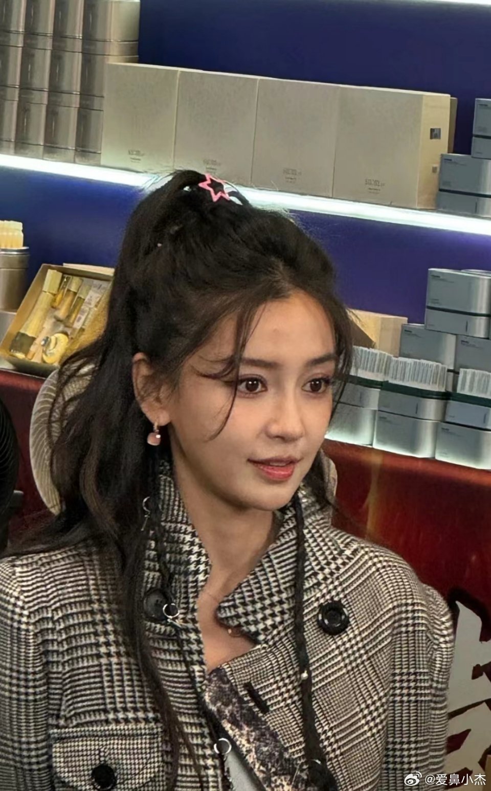 #angelababy# [心]#杨颖# 终于蹲到这次红蜻蜓做客直播间的生图美女