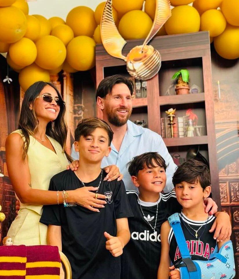 祝我们的女神安东内拉38岁生日快乐🎁🎈🎊🎂感谢安妞一直以来的默默付出🥹