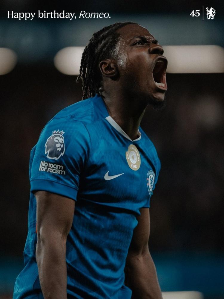 切尔西祝拉维亚22岁生日快乐，球员2023年加盟以来仅出战30场今天是切尔西中场